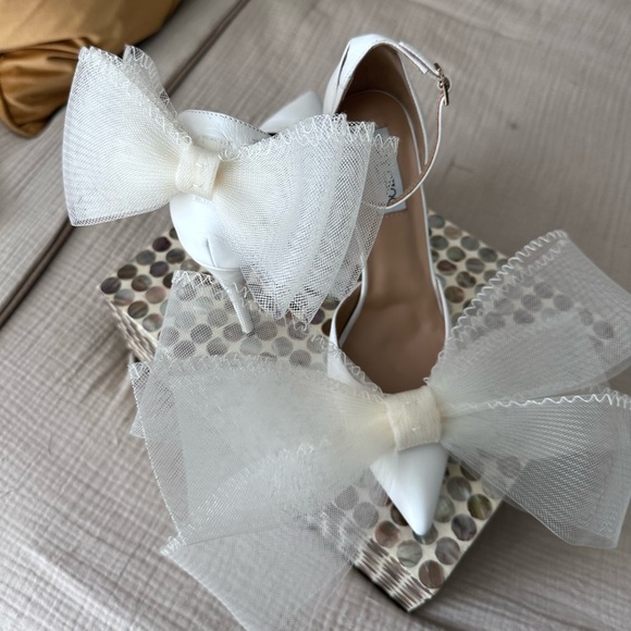 Jimmy Choo Bow Heel - Picture 9 of 16